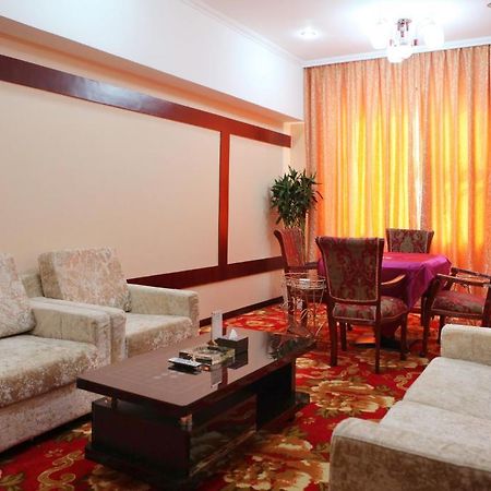 Tianhe Hotel Chengdu Bagian luar foto
