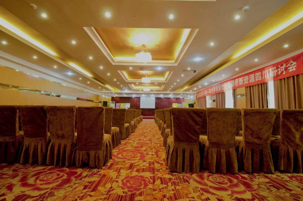 Tianhe Hotel Chengdu Bagian luar foto