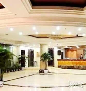 Tianhe Hotel Chengdu Bagian luar foto