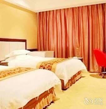 Tianhe Hotel Chengdu Bagian luar foto
