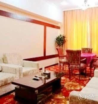 Tianhe Hotel Chengdu Bagian luar foto